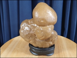 특이하게 생긴 까퉁석      저-42